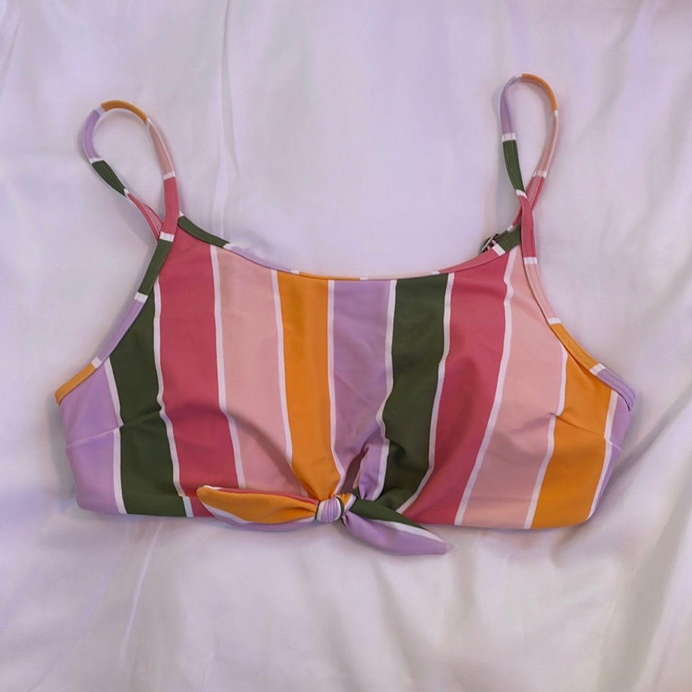 Hollister swim top size Small